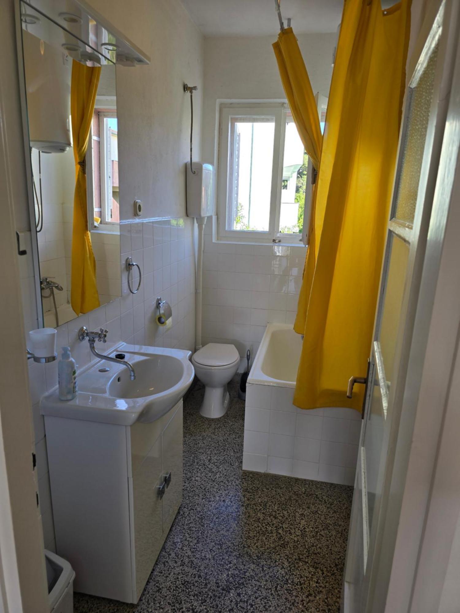 Apartment Tome Biograd Na Moru Buitenkant foto