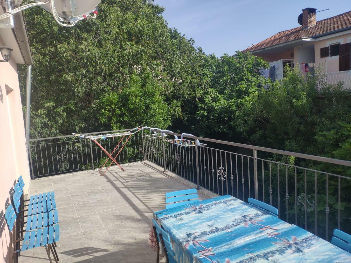 Apartment Tome Biograd Na Moru Buitenkant foto